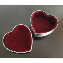 Nordahl Andersen Hjerte smykkeskrin m. sløjfe 8 x 8 cm krom