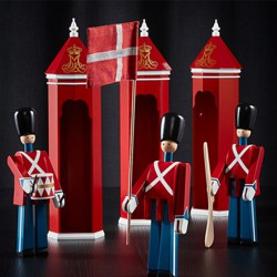 Kay Bojesen Fanebærer 22,5 cm