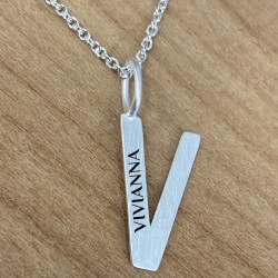 Scrouples V vedhæng sølv inkl. kæde